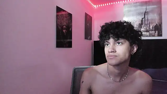 Snapshot of Khada__Jhin4 chatting on 10-15-25, 04:37 Khada  Jhin4 online show from 10-15-25, 04:37