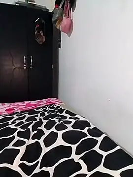 natasha dolly online show from 12-20-25, 10:23