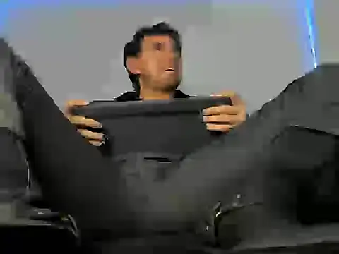 Snapshot of Alexxx_savage chatting on 02-03-26, 02:53 Alexxx savage online show from 02-03-26, 02:53