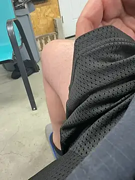 jamesliddick38 online show from 04-04-26, 12:39