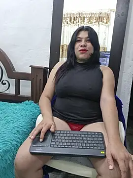 Snapshot of ALMAWHITE chatting on 10-04-25, 06:42 ALMAWHITE online show from 10-04-25, 06:42