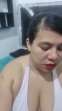 Snapshot of ALMAWHITE chatting on 12-15-25, 11:38 ALMAWHITE online show from 12-15-25, 11:38