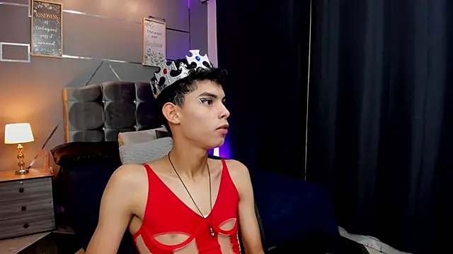 Room 69x online show from 09-28-25, 03:57