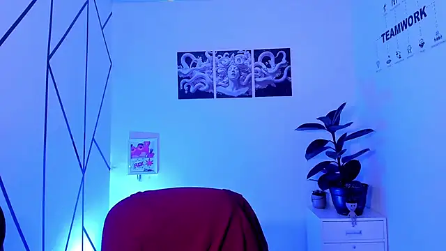 Room 69x online show from 10-21-25, 03:17