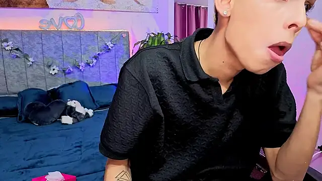 Room 69x online show from 02-28-26, 04:39