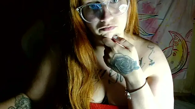 witchkiki online show from 12-04-25, 04:22