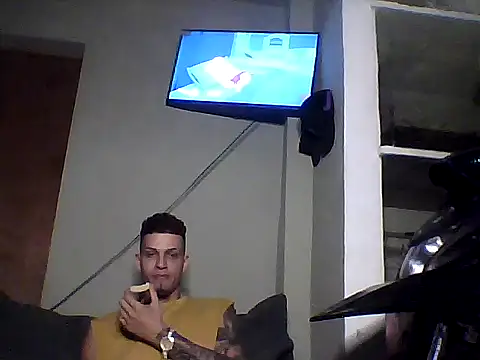 Snapshot of crisrummer chatting on 09-11-25, 06:35 crisrummer online show from 09-11-25, 06:35