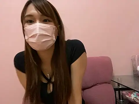 Snapshot of rad_chan chatting on 10-04-25, 05:31 rad chan online show from 10-04-25, 05:31