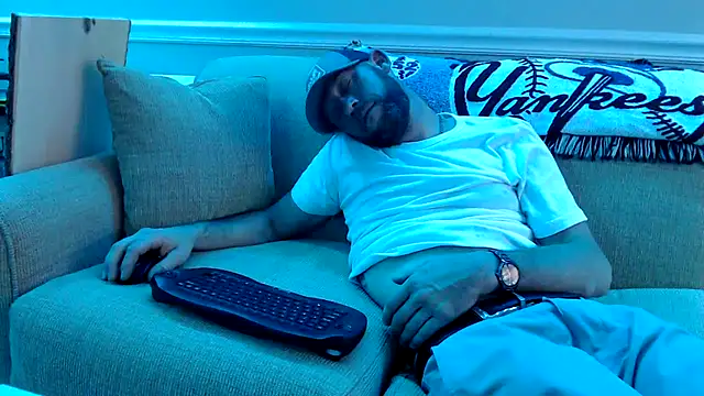 Snapshot of JM71325 chatting on 05-10-26, 06:17 JM71325 online show from 05-10-26, 06:17