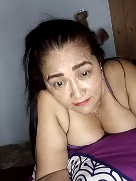 linda luna29 online show from 09-18-25, 01:52