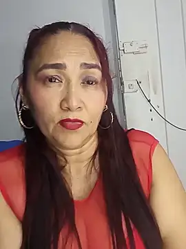 Snapshot of linda_luna29 chatting on 06-07-26, 04:18 linda luna29 online show from 06-07-26, 04:18