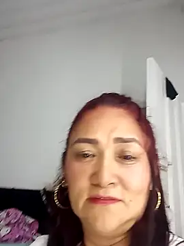 Snapshot of linda_luna29 chatting on 05-11-26, 01:07 linda luna29 online show from 05-11-26, 01:07