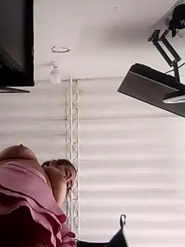 linda luna29 online show from 10-25-25, 03:56