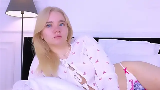 ANNABELLE LU online show from 10-18-25, 02:24