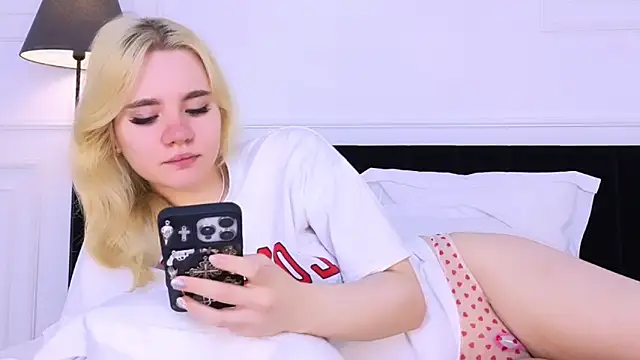 ANNABELLE LU online show from 09-16-25, 01:28