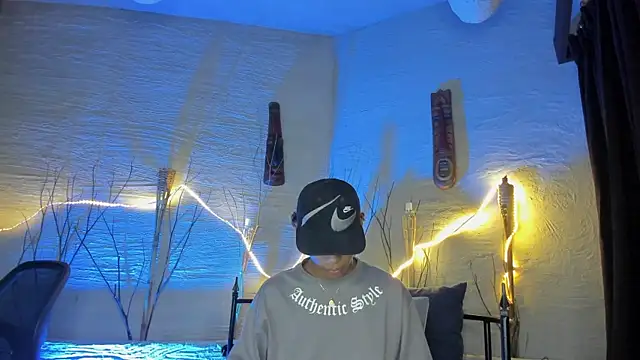 AlanCutee online show from 04-05-26, 07:53