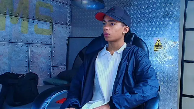 AlanCutee online show from 10-15-25, 12:35