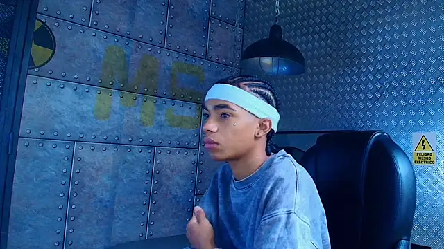 AlanCutee online show from 10-17-25, 12:40