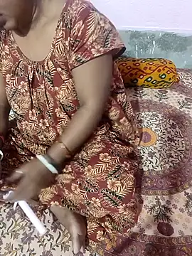 Snapshot of Cute-Swewty chatting on 10-05-25, 03:47 Cute-Swewty online show from 10-05-25, 03:47
