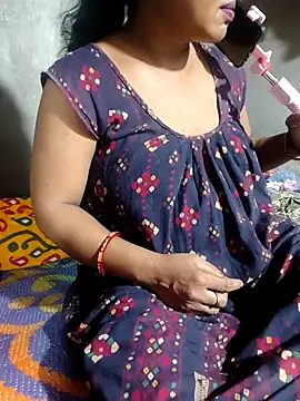 Snapshot of Cute-Swewty chatting on 09-27-25, 03:40 Cute-Swewty online show from 09-27-25, 03:40