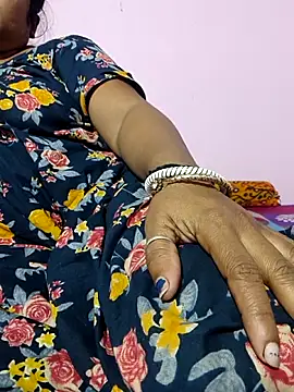 Cute-Swewty online show from 11-22-25, 01:10