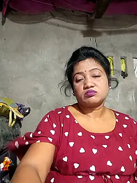 Snapshot of Cute-Swewty chatting on 09-13-25, 01:00 Cute-Swewty online show from 09-13-25, 01:00