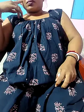 Snapshot of Cute-Swewty chatting on 10-08-25, 12:39 Cute-Swewty online show from 10-08-25, 12:39