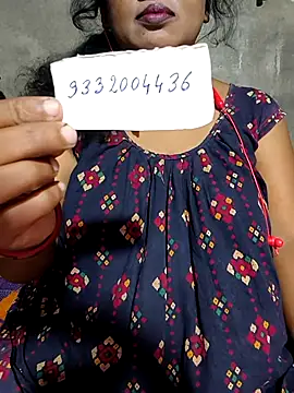 Snapshot of Cute-Swewty chatting on 09-18-25, 01:36 Cute-Swewty online show from 09-18-25, 01:36