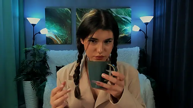 AnoraDark online show from 09-14-25, 06:19