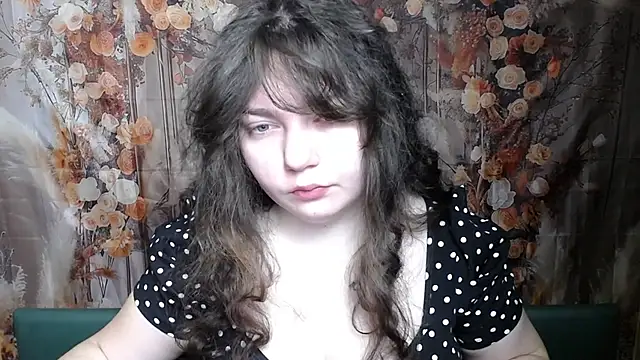 NeonilaLisova online show from 02-05-26, 06:09