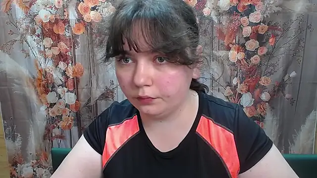 NeonilaLisova online show from 05-12-26, 11:05