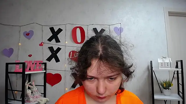 NeonilaLisova online show from 09-11-25, 05:29