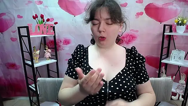 NeonilaLisova online show from 04-16-26, 05:08