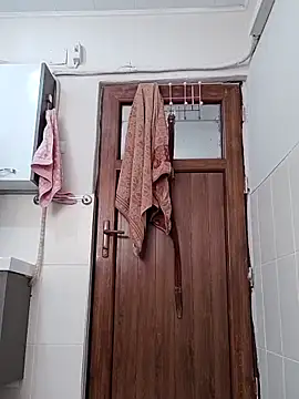 18cmyilmazta20 online show from 10-18-25, 11:01