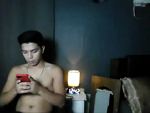Snapshot of Hunky_paul chatting on 06-26-26, 08:42 Hunky paul online show from 06-26-26, 08:42