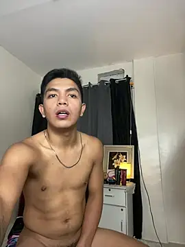 Snapshot of Hunky_paul chatting on 07-17-26, 03:09 Hunky paul online show from 07-17-26, 03:09