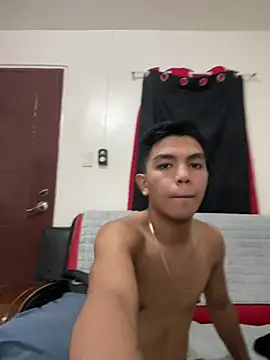 Snapshot of Hunky_paul chatting on 07-11-26, 05:24 Hunky paul online show from 07-11-26, 05:24