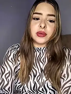 Nahomy cm online show from 04-08-26, 08:54