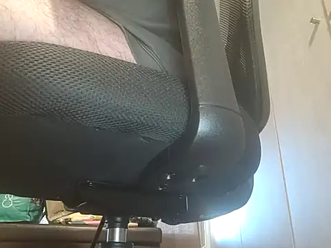 Snapshot of miker1239 chatting on 10-03-25, 01:45 miker1239 online show from 10-03-25, 01:45