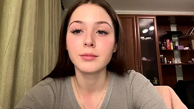 Adel strongwoman online show from 03-25-26, 06:18