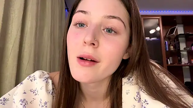 Adel strongwoman online show from 12-21-25, 04:19