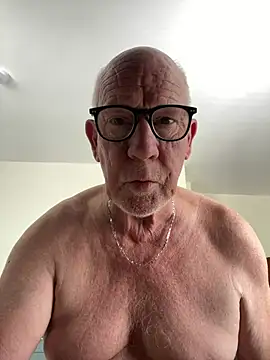 Snapshot of philefc chatting on 06-19-26, 11:05 philefc online show from 06-19-26, 11:05