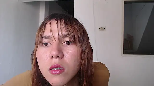 Snapshot of Dolly_Peach_ chatting on 09-16-25, 06:42 Dolly Peach online show from 09-16-25, 06:42