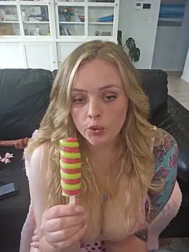 Snapshot of Bridgette03 chatting on 09-23-25, 02:29 Bridgette03 online show from 09-23-25, 02:29