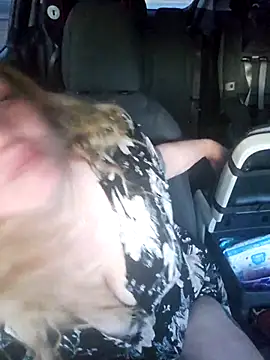 Snapshot of Bridgette03 chatting on 10-04-25, 08:49 Bridgette03 online show from 10-04-25, 08:49