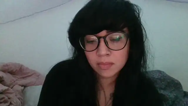 Snapshot of GypsyMamacita chatting on 06-11-26, 05:10 GypsyMamacita online show from 06-11-26, 05:10