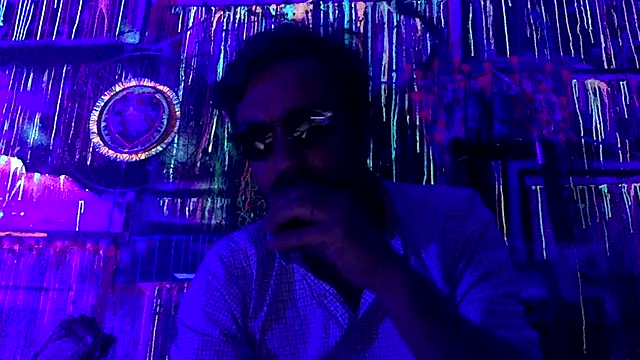 3615-ULLA online show from 04-19-26, 06:32