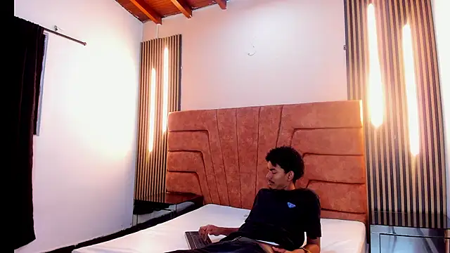 FYKMOR 1 online show from 11-10-25, 03:55