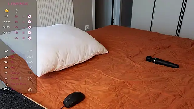 brightrays    online show from 03-07-26, 01:56