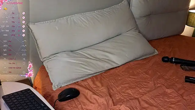 brightrays    online show from 10-20-25, 12:24